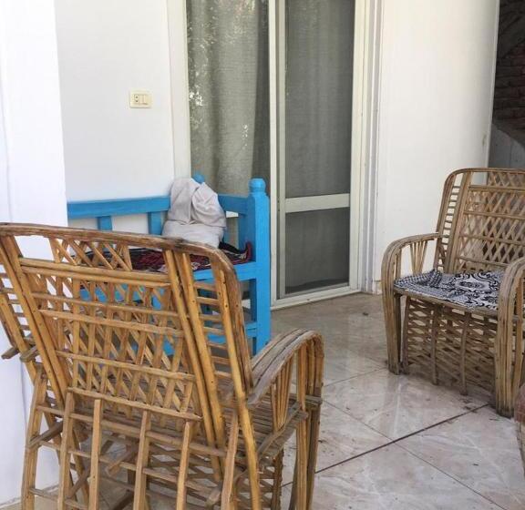 پانسیون Egypt Amon