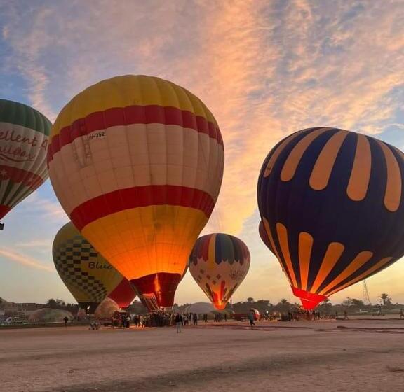 پانسیون Egypt Amon