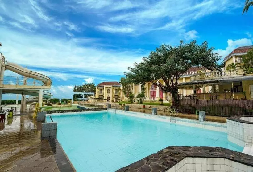 Resort Otel Tretes Raya