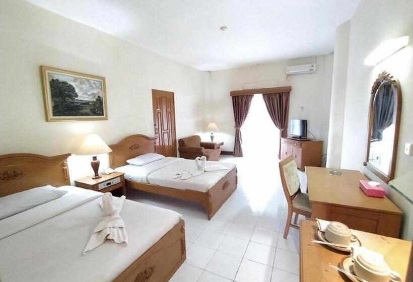 منتجع Tretes Raya