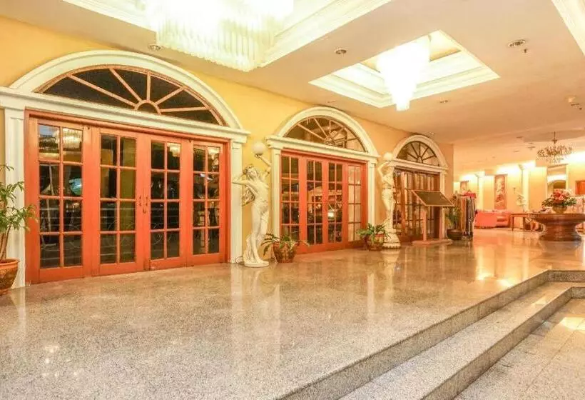 Resort Otel Tretes Raya