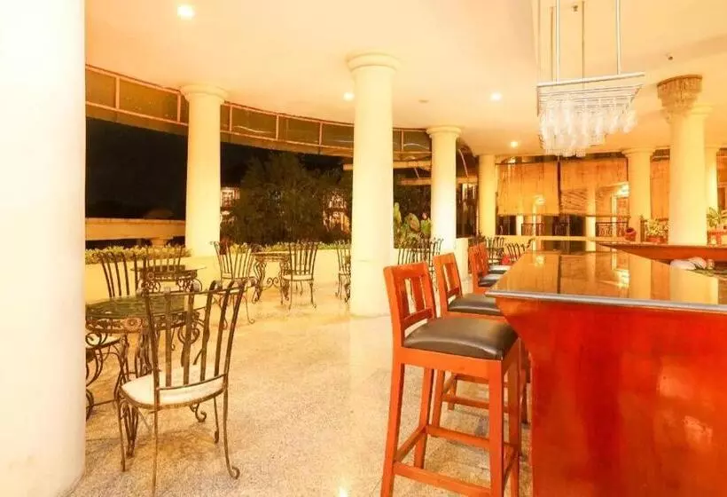 Resort Otel Tretes Raya