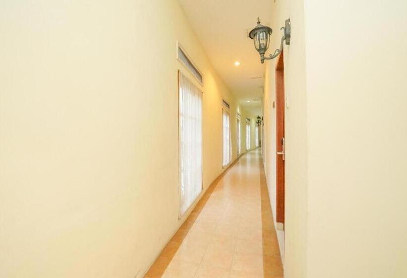 منتجع Tretes Raya