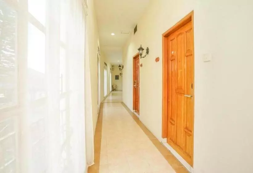 Resort Otel Tretes Raya