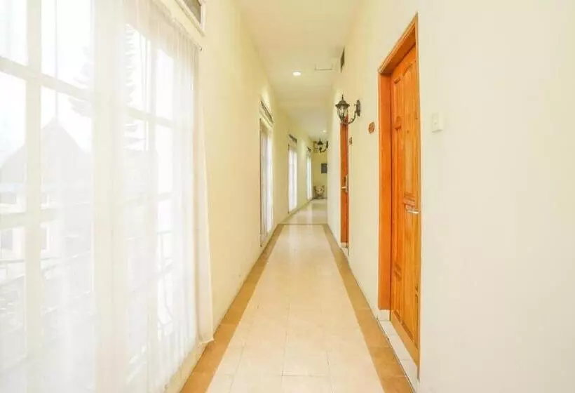 Resort Otel Tretes Raya