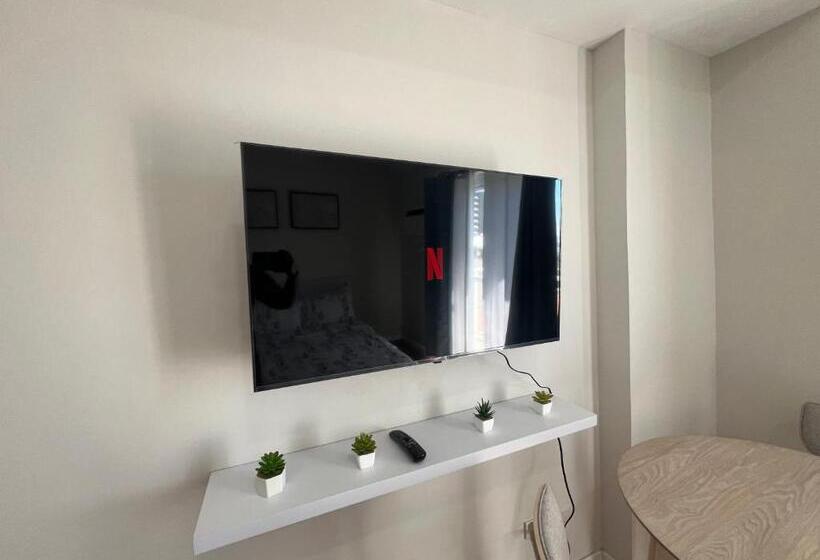 Near Mactan Airport Condo By Isla Stays