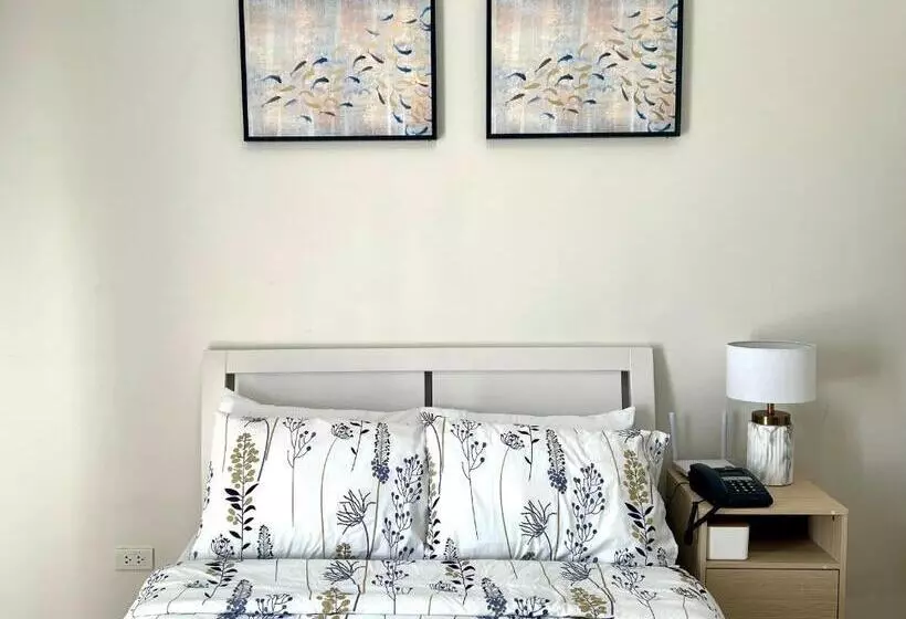 Near Mactan Airport Condo By Isla Stays