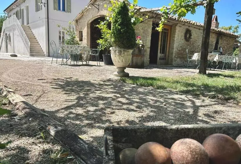 Aamiaismajoitus (B&B) Bb Casale Di Oto