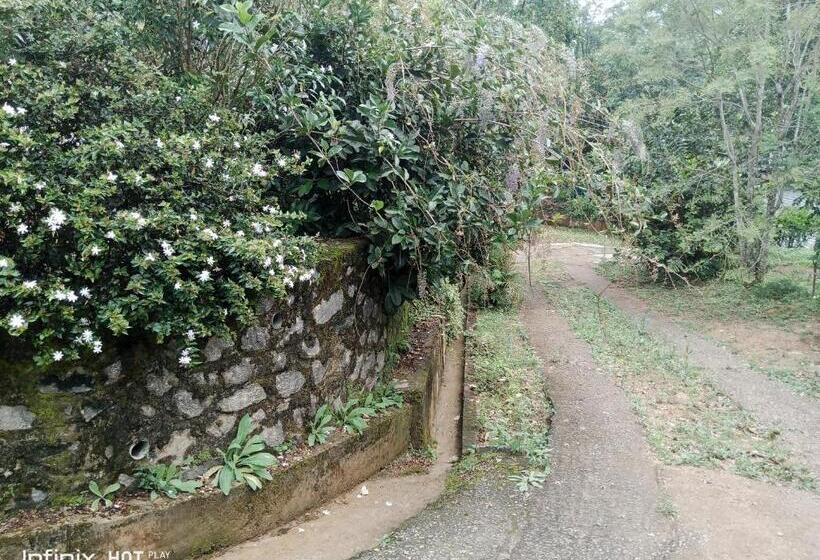 Bed and Breakfast Js Home Ella