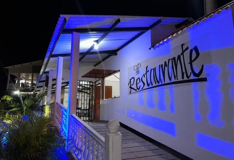 Hotell Balcon De Los Alpes Plus