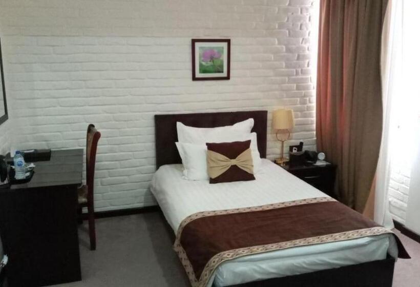 Hotel Rest & More By Dedeman, Navoiy