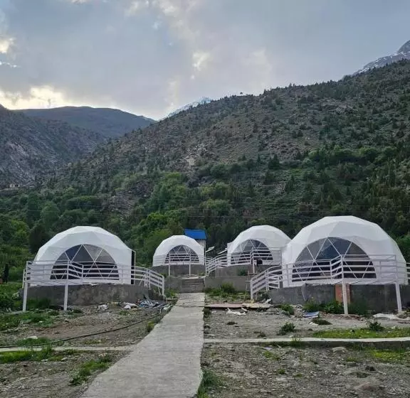 ホテル The Alpinist Glamping Resort