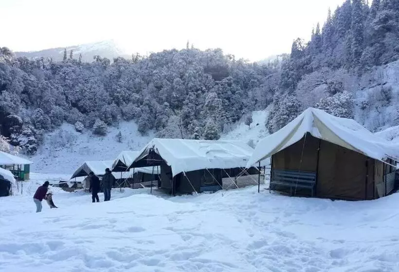 ホテル The Alpinist Glamping Resort