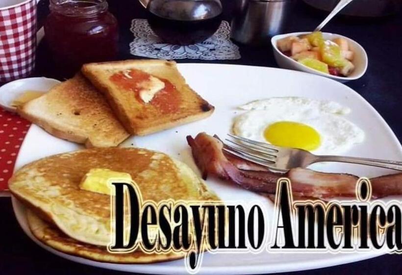 هتل The Travel House