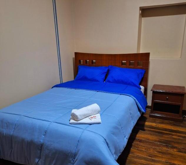 هتل The Travel House