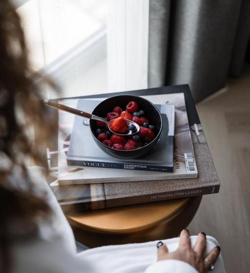 هتل Twenty Three Amsterdam Airport