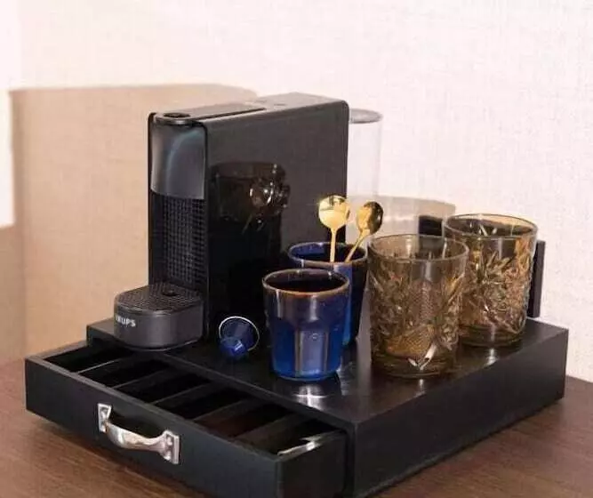 Hotelli Twenty Three Amsterdam Airport