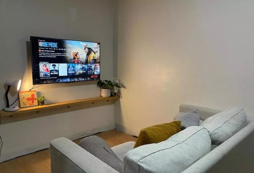 Minimalist 1br Condo Unit In Imus With Wifi And Balcony