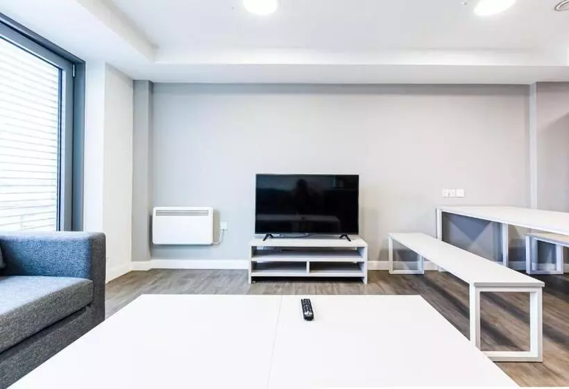 New Era Living   Ensuite Rooms With Shared Kitchen