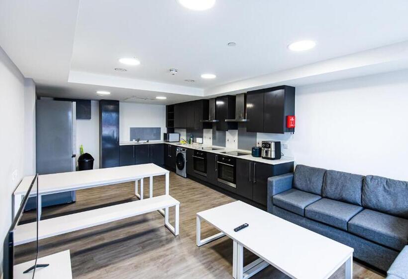 New Era Living   Ensuite Rooms With Shared Kitchen