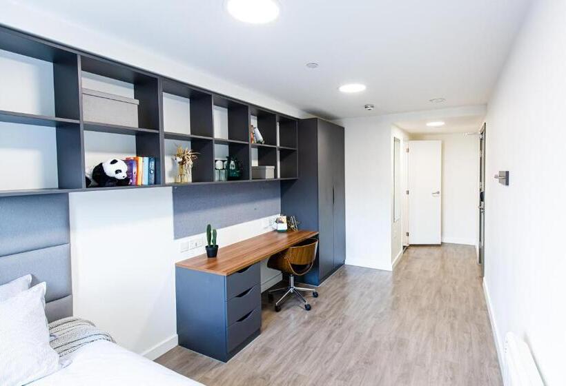 New Era Living   Ensuite Rooms With Shared Kitchen