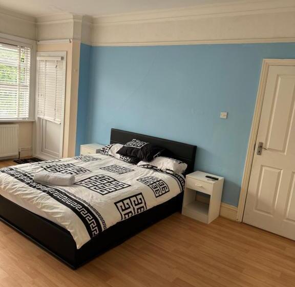 Пансион Dreamwell Flats