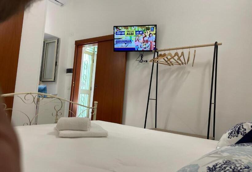 پانسیون Luisa Room