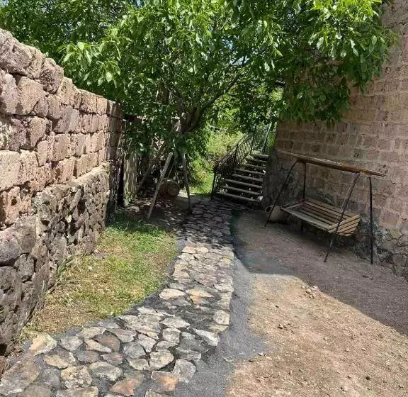 Majatalo Madoyans Rest House