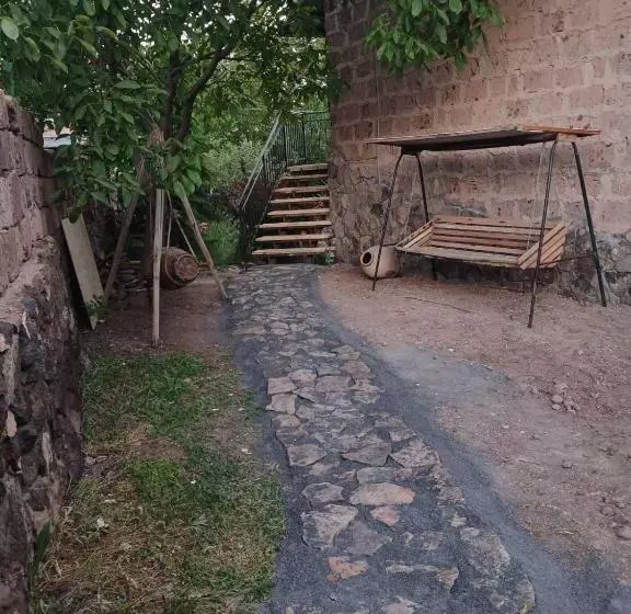 Majatalo Madoyans Rest House