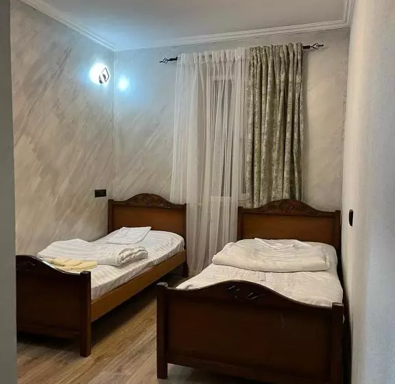 Majatalo Madoyans Rest House