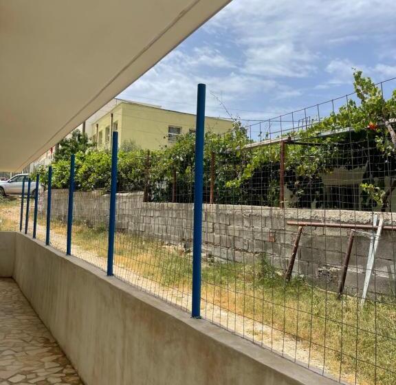 پانسیون Megi Rooms