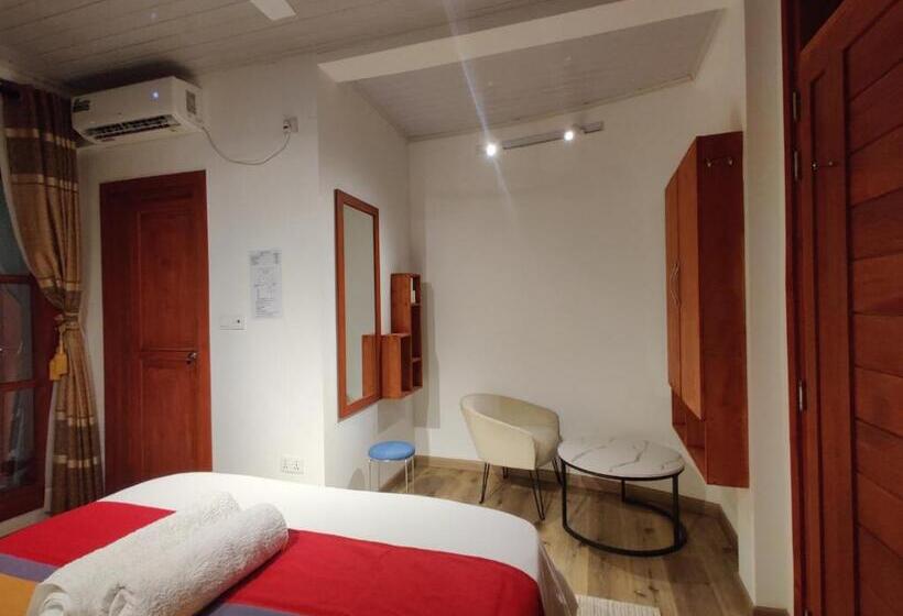 پانسیون Palm Lagoon