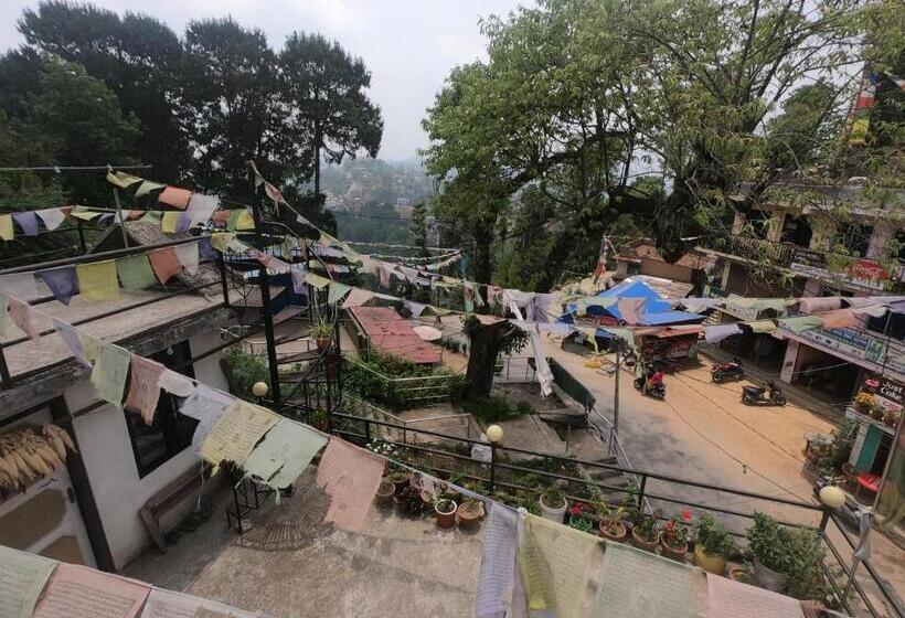 پانسیون Tshetup Guesthouse