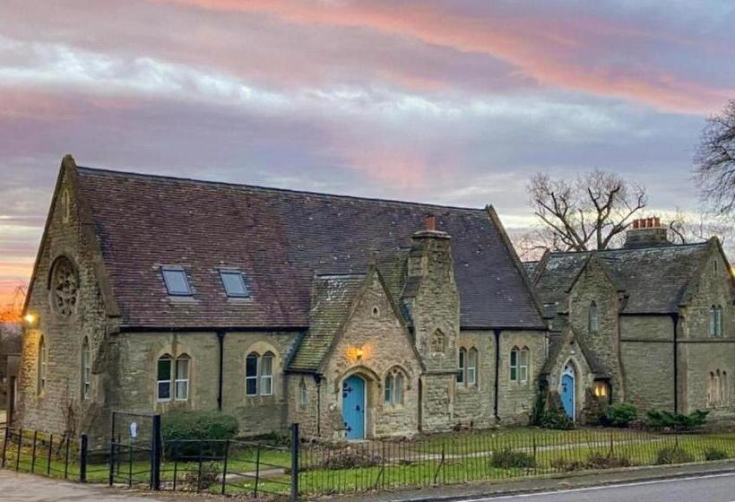 The Old School House Bed & Breakfast