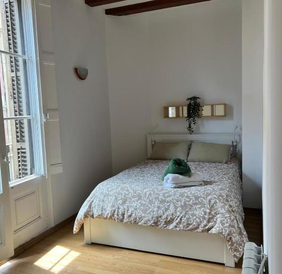 Общежитие Habitacion Privada En Apartamento Compartido