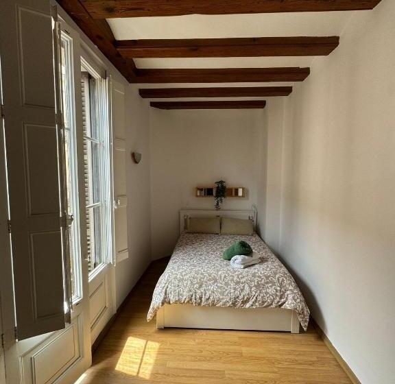 Общежитие Habitacion Privada En Apartamento Compartido