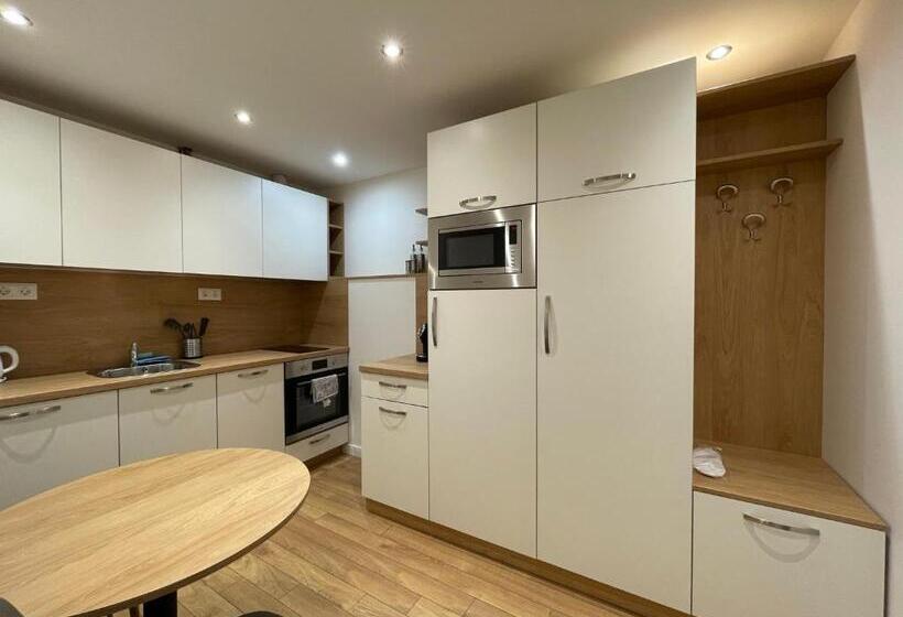 Prime Stays At 92 Antim I Street