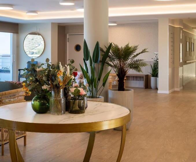 Apartamentos Tropicalia Almuñecar Especial Mayores De 55 Años