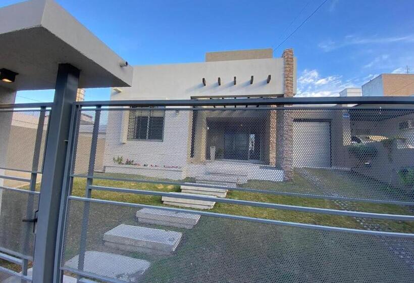 مبيت وإفطار Descanso De Liniers