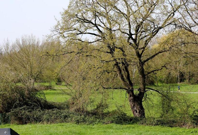 تختخواب و صبحانه Résidence Pointe De La Verdure