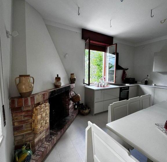 צימר Vida Locrese Con Piscina Salata