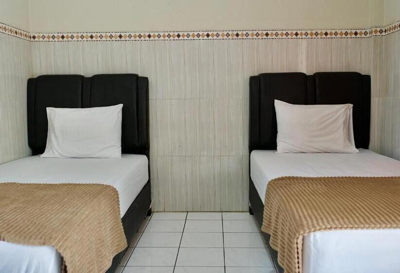 Hotelli Garuda Setia