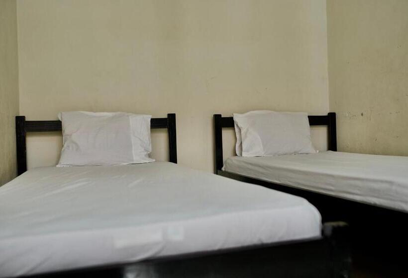 Hotelli Garuda Setia