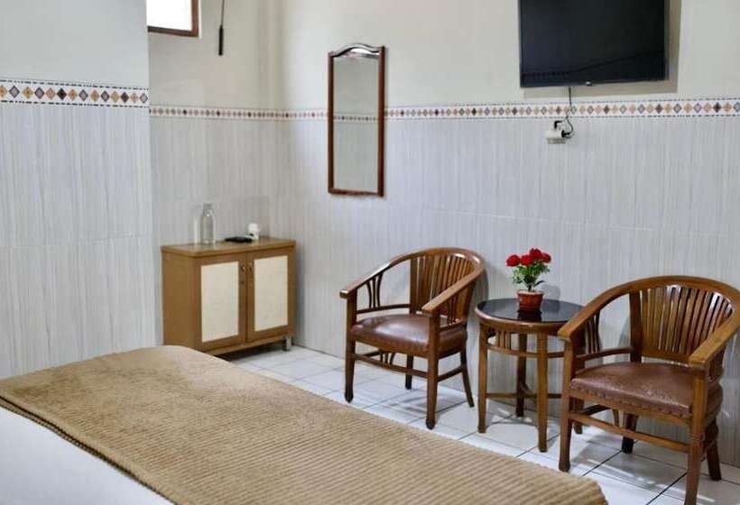 Hotelli Garuda Setia