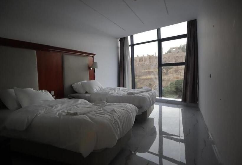 هتل Jerash