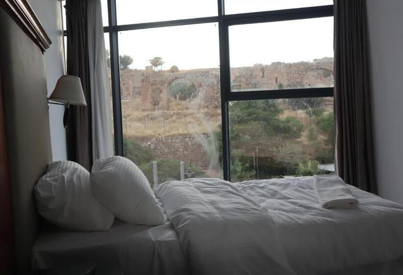 هتل Jerash
