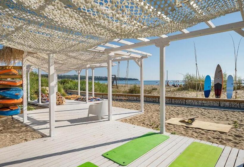 هتل Sunrise Residence Room Only Furnished Apartments сънрайз резиденс апартаменти