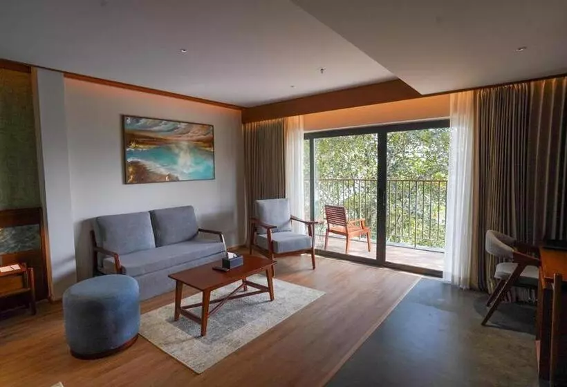 Lomakeskus Sterling Lontano Waterfront Wayanad