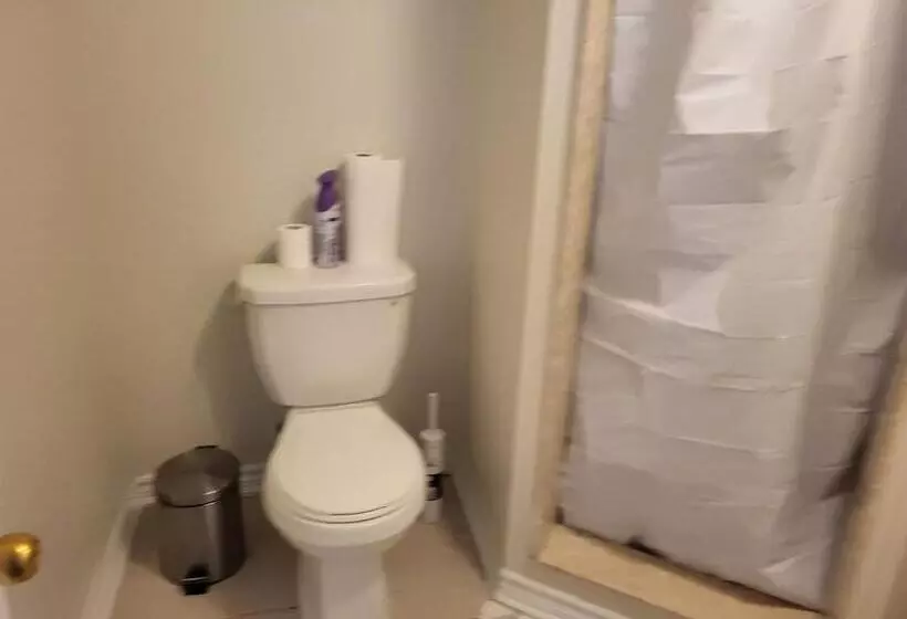 Majatalo Cozy Room Basement With Separate Entrance