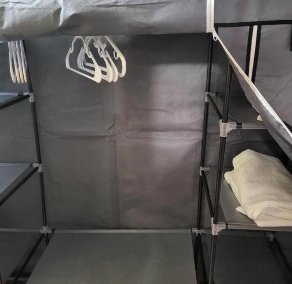 Pensionat Cozy Room Basement With Separate Entrance